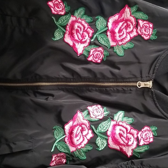 Bomber jacket - Picture 2 of 2